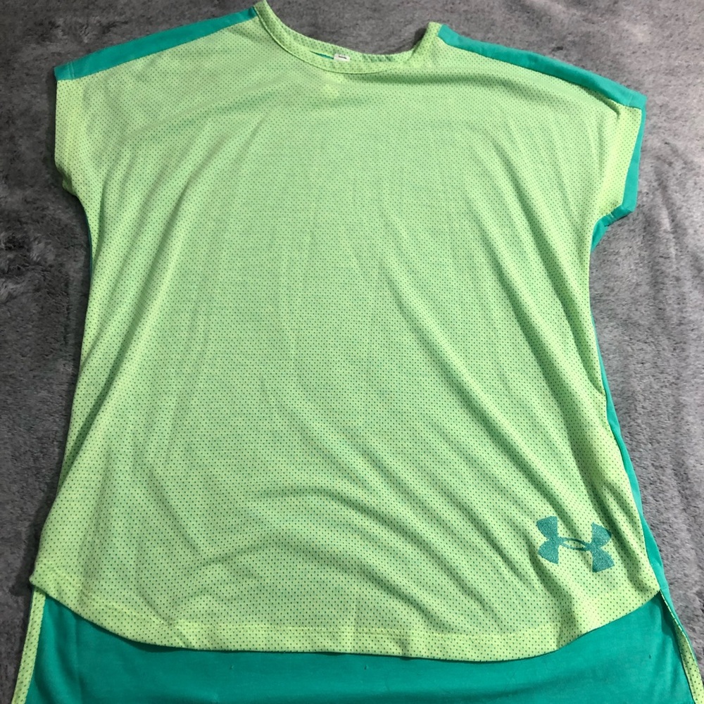 5/$25 • Under Armour • Active Tee